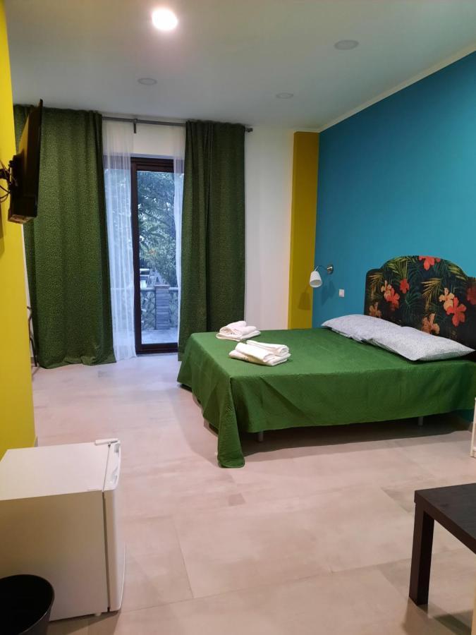 Taorbay Bed & Breakfast จีอาร์ดีนี นักซอส ภายนอก รูปภาพ
