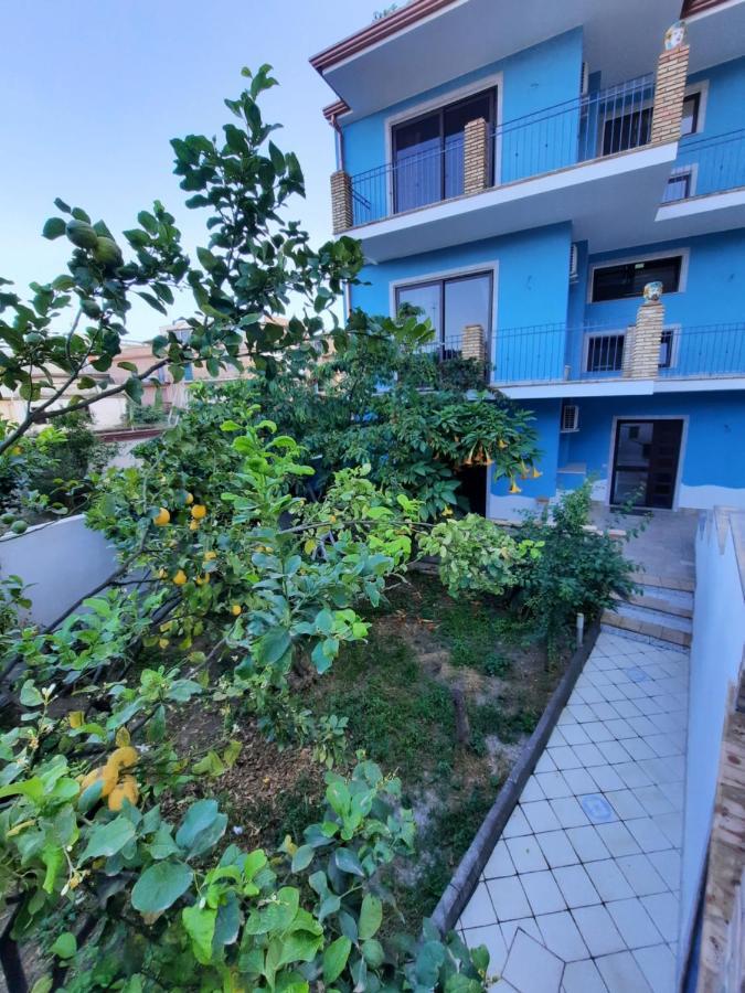 Taorbay Bed & Breakfast จีอาร์ดีนี นักซอส ภายนอก รูปภาพ