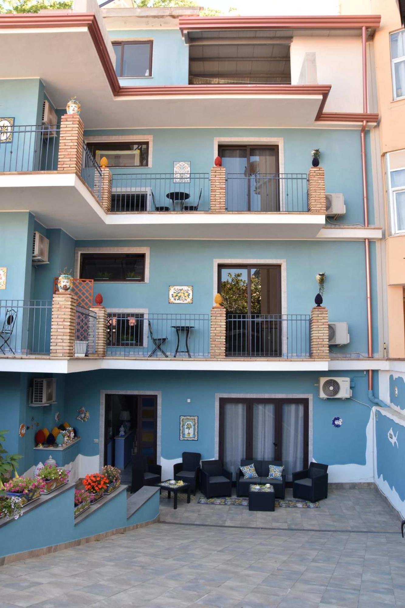 Taorbay Bed & Breakfast จีอาร์ดีนี นักซอส ภายนอก รูปภาพ